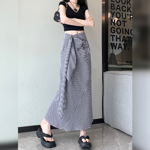 리본 스트랩 체크 롱 스커트