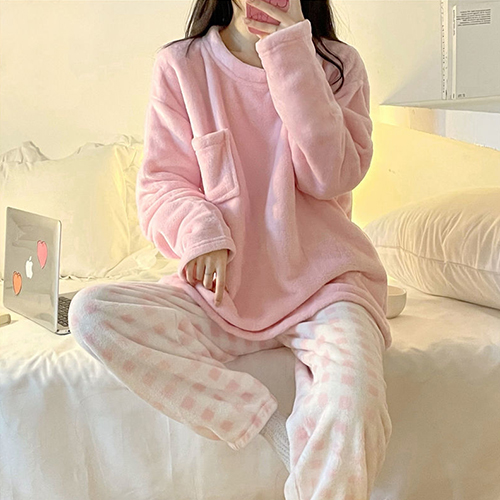 오버핏 파스텔 체크 극세사 수면 잠옷 세트
