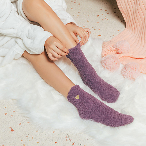 ◈[당일발송] 하트 자수 수면양말