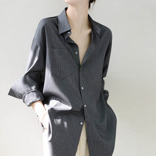 그레이 핀스트라이프 루즈핏 카라 셔츠