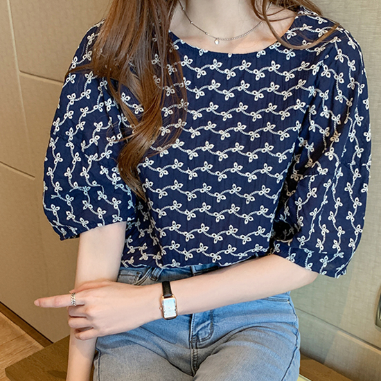 ◈[당일발송] 플라워 펀칭 퍼프 코튼 블라우스