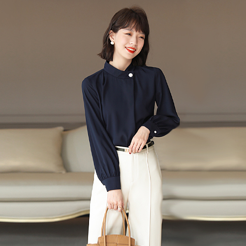 반 하이넥 심플 블라우스