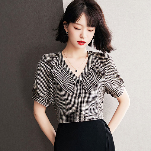 브이넥 프릴 잔체크 블라우스