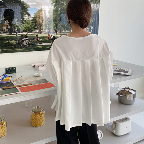 ◈[당일발송] 뒷주름 포인트 블라우스