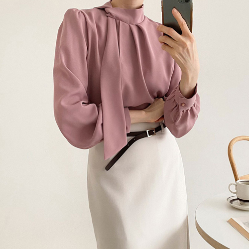 스카프 핀턱 슬림핏 블라우스