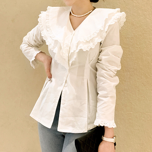 이증 펀칭 레이스 핀턱 블라우스
