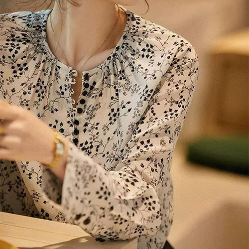 ◈[당일발송] 잔꽃 미니 버튼 블라우스