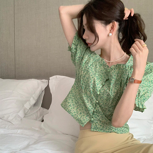 ◈[당일발송] 여성스러운 플라워 썸머 크롭 블라우스