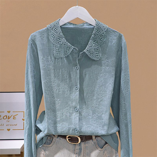 페미닌 레이스 카라 패턴 블라우스