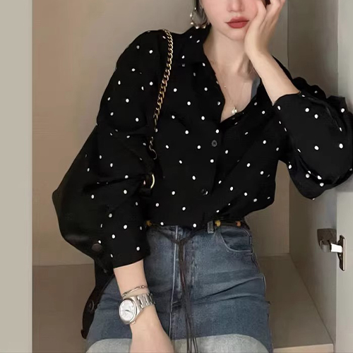 페미닌 도트 블랙 블라우스
