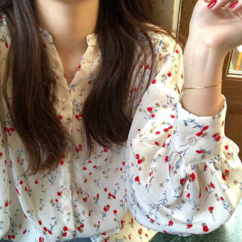 레드 잔꽃 퍼프소매 블라우스