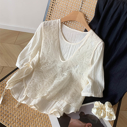 에스닉 패턴 레이스 반팔 블라우스