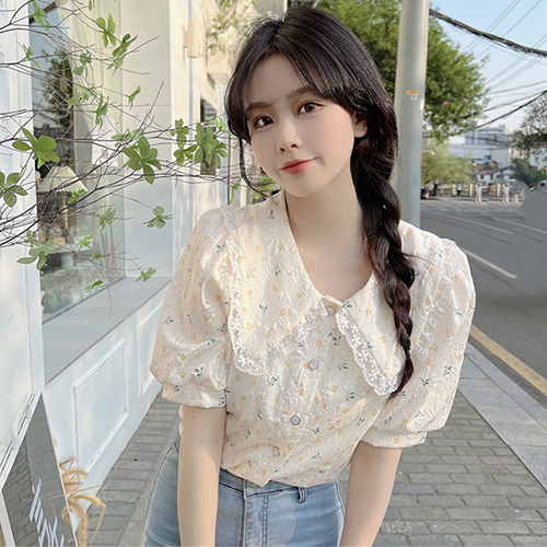 플라워 무드 빅카라 블라우스