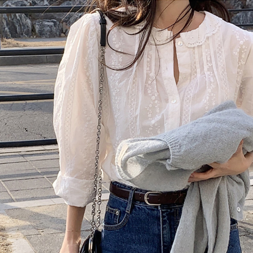 ◈[당일발송] 앤틱무드 프릴 자수 블라우스