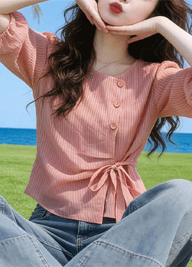 페미닌 핀스트라이프 언발 랩 블라우스