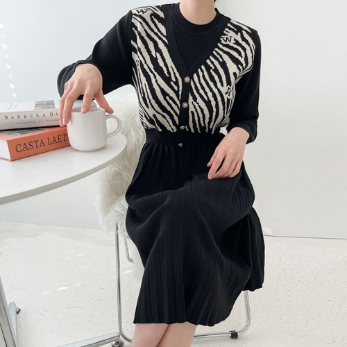 호피 밴딩 플리츠 니트 원피스