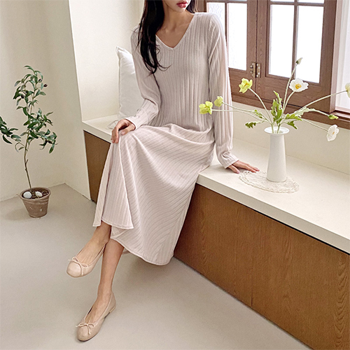 ◈[당일발송]  브이넥 골지 플레어 롱 원피스