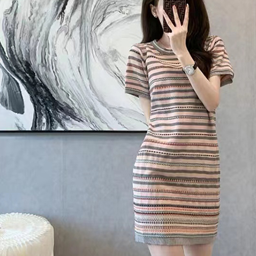 핑크 배색 스트라이프 미니 원피스