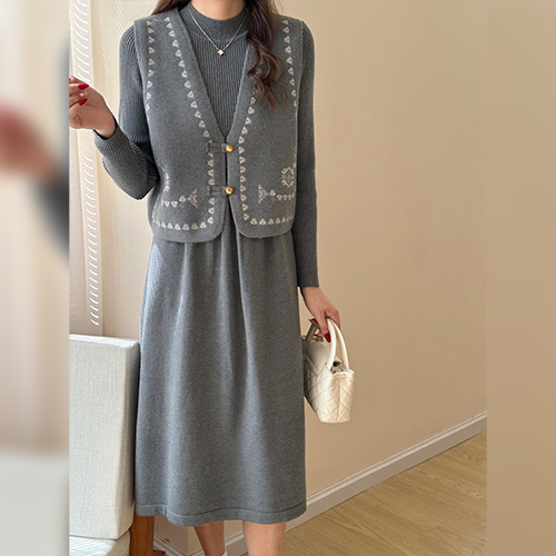 ◈[당일발송] 반폴라 골지 롱 원피스&에스닉 금장 브이넥 베스트 2SET