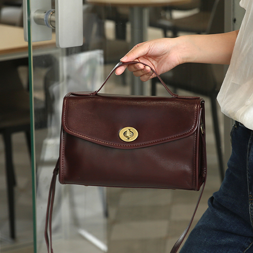 미니멀 소가죽 크로스백