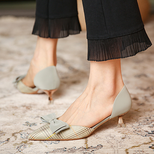 리본 체크 스텔레토 미들 힐 구두 