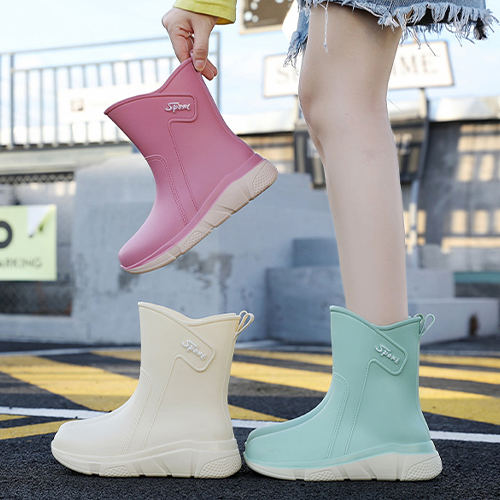  폭신말랑 미들 굽 레인부츠