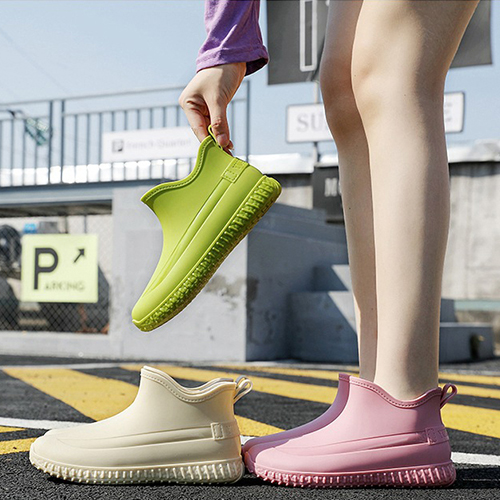 파스텔 컬러 레인 앵글 부츠