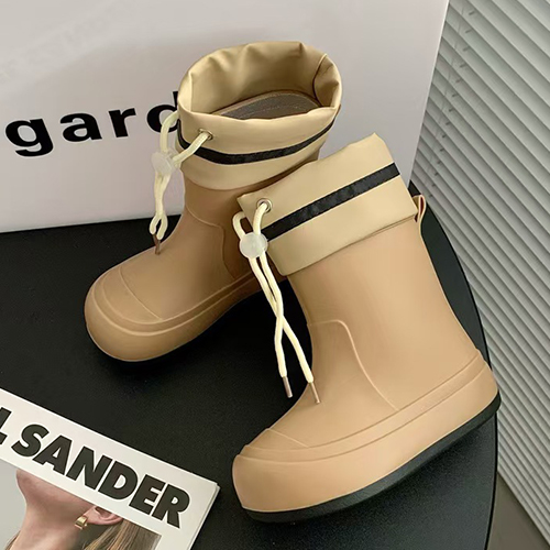 말랑푹신 스트링 레인부츠