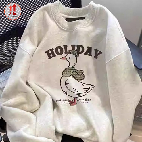 홀리데이 덕 기모 맨투맨