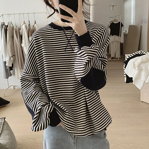 루즈핏 스트라이프 라운드 패치 티셔츠