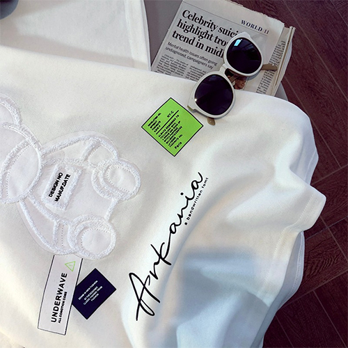 [당일발송] 루즈핏 레터링 로고 패치 반팔 티셔츠