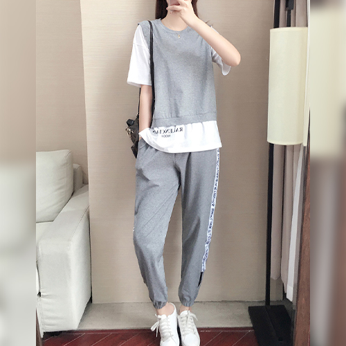 베스트 레이어 반팔티&레터링 라인 조거 팬츠 2SET