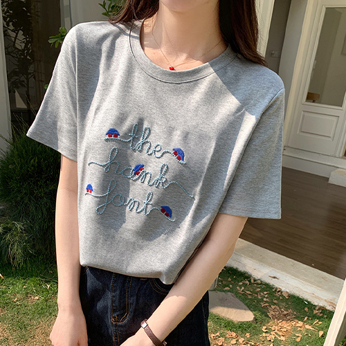 레터링 자수 반팔 티셔츠