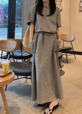 꾸안꾸 크롭 반팔티&카고 밴딩 스커트 2SET