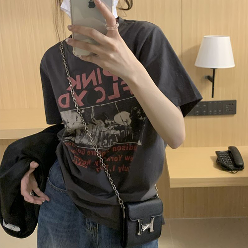 .프린트 빈티지 라운드 티셔츠