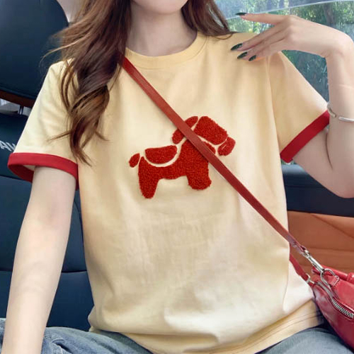 크림 레드 퍼피 반팔 티셔츠