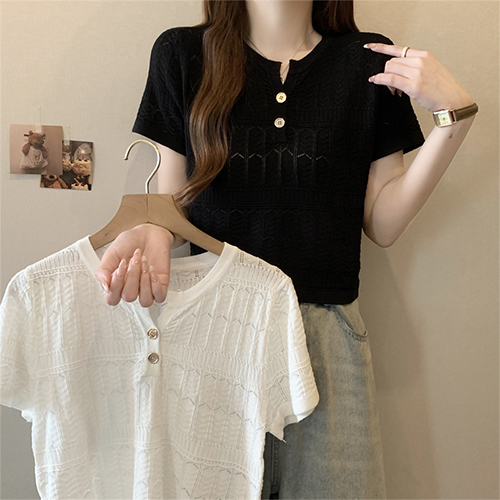 [당일발송] 펀칭 패턴 헨리넥 반팔 티셔츠