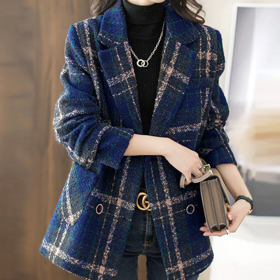 도톰 배색 체크 반 코트 