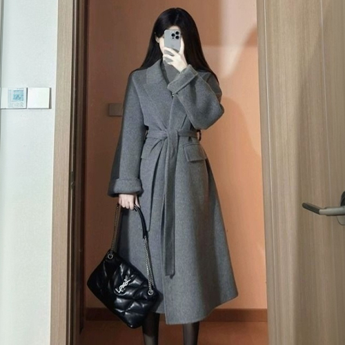 심플 벨티드 브이넥 카라 코트