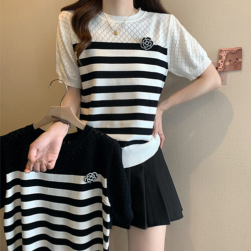 로즈 브로치 단가라 반팔 니트