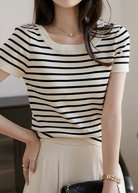 데일리 스트라이프 라운드 니트