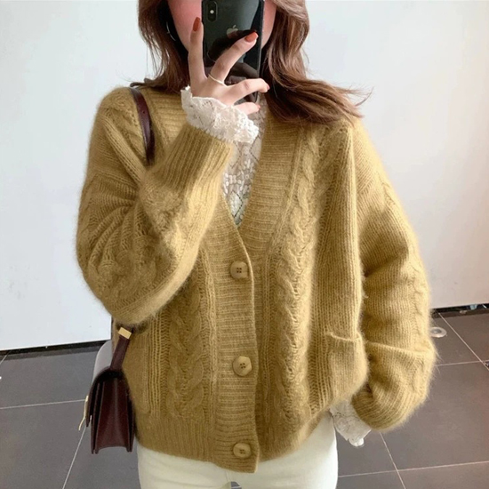 ◈[당일발송] 꽈배기 뽀송 브이넥 니트 가디건