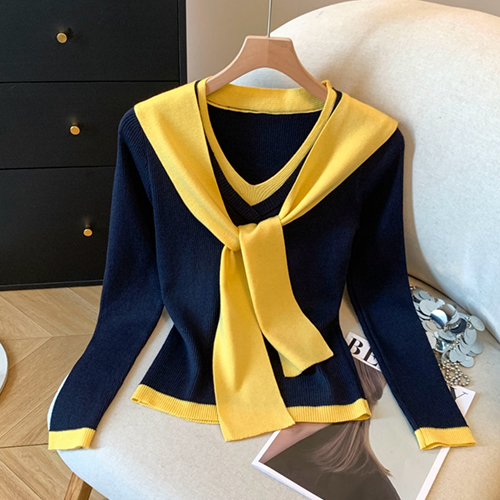 투톤 머플러 세트 브이넥 니트