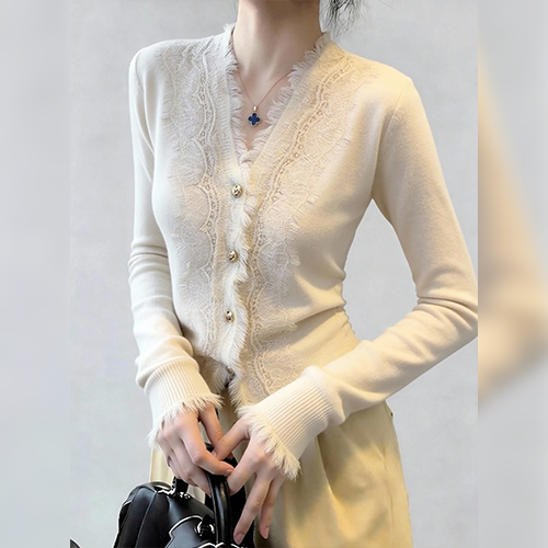 프렌치 감성 레이스 브이넥 니트