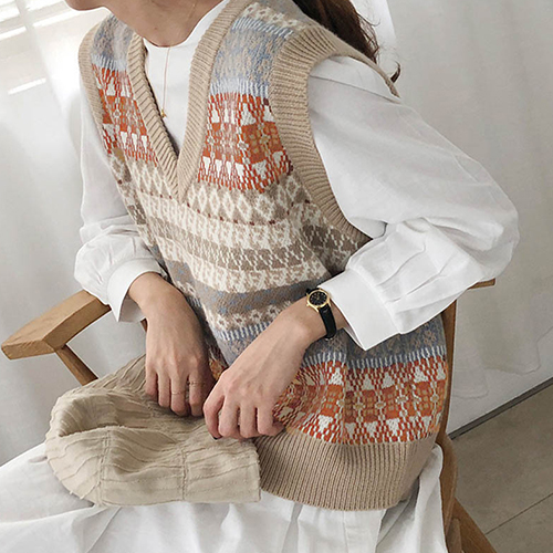 에스닉 패턴 브이넥 니트 베스트