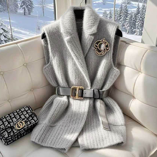 세련된 테일러드 니트 베스트