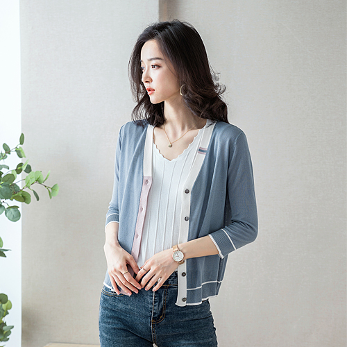 비스코스 브이넥 배색 버튼 가디건