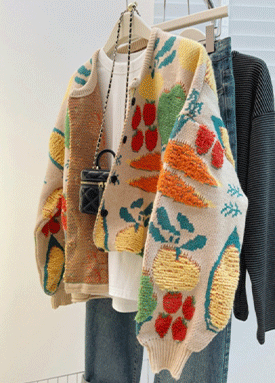 후르츠 부클 루즈핏 가디건