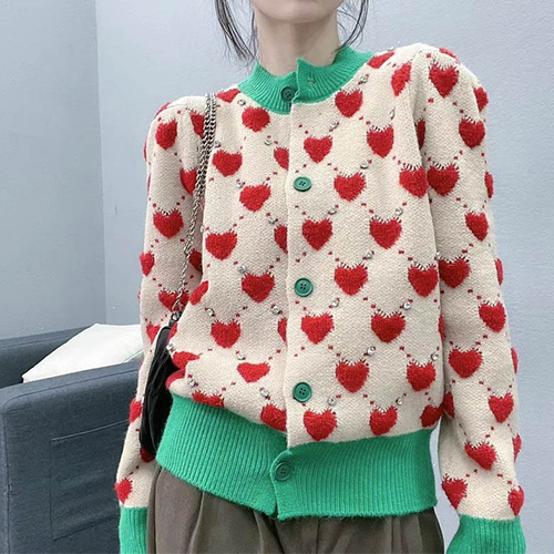 로맨틱 하트 세미크롭 니트 가디건