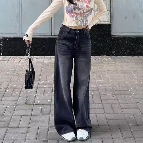 블랙 워싱 일자핏 세미와이드 데님